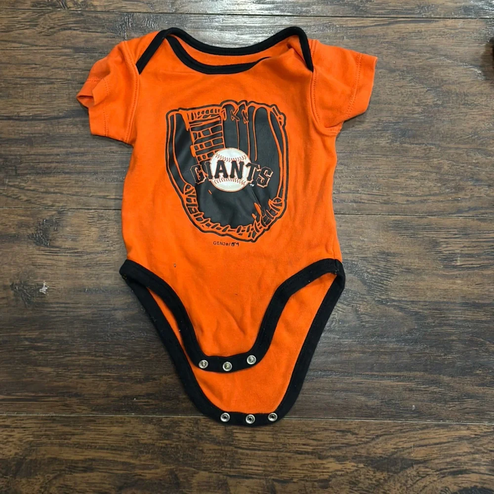Genuine Merchandise bundle san